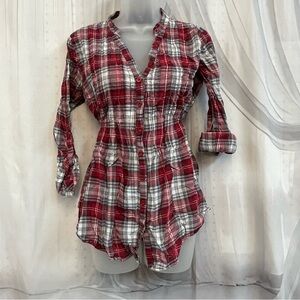 Y2k 2010s Miley Cyrus Stylish Red Plaid Button-Up Shirt Tie Back Rolled Sleeve